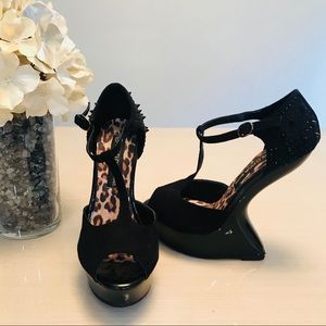 Wild Diva spiked heel less heels size 5.5